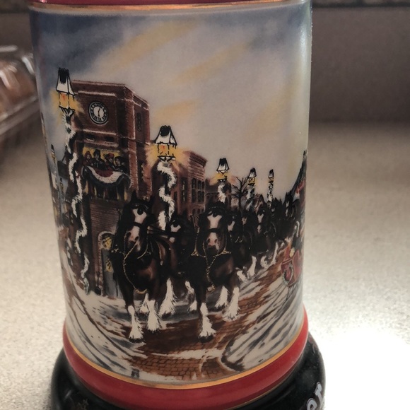 Budweiser Christmas 1992 stein - Picture 2 of 9